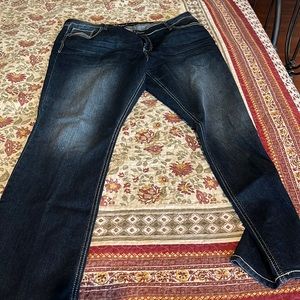 Comfort stretch natural reflections. Size 18.